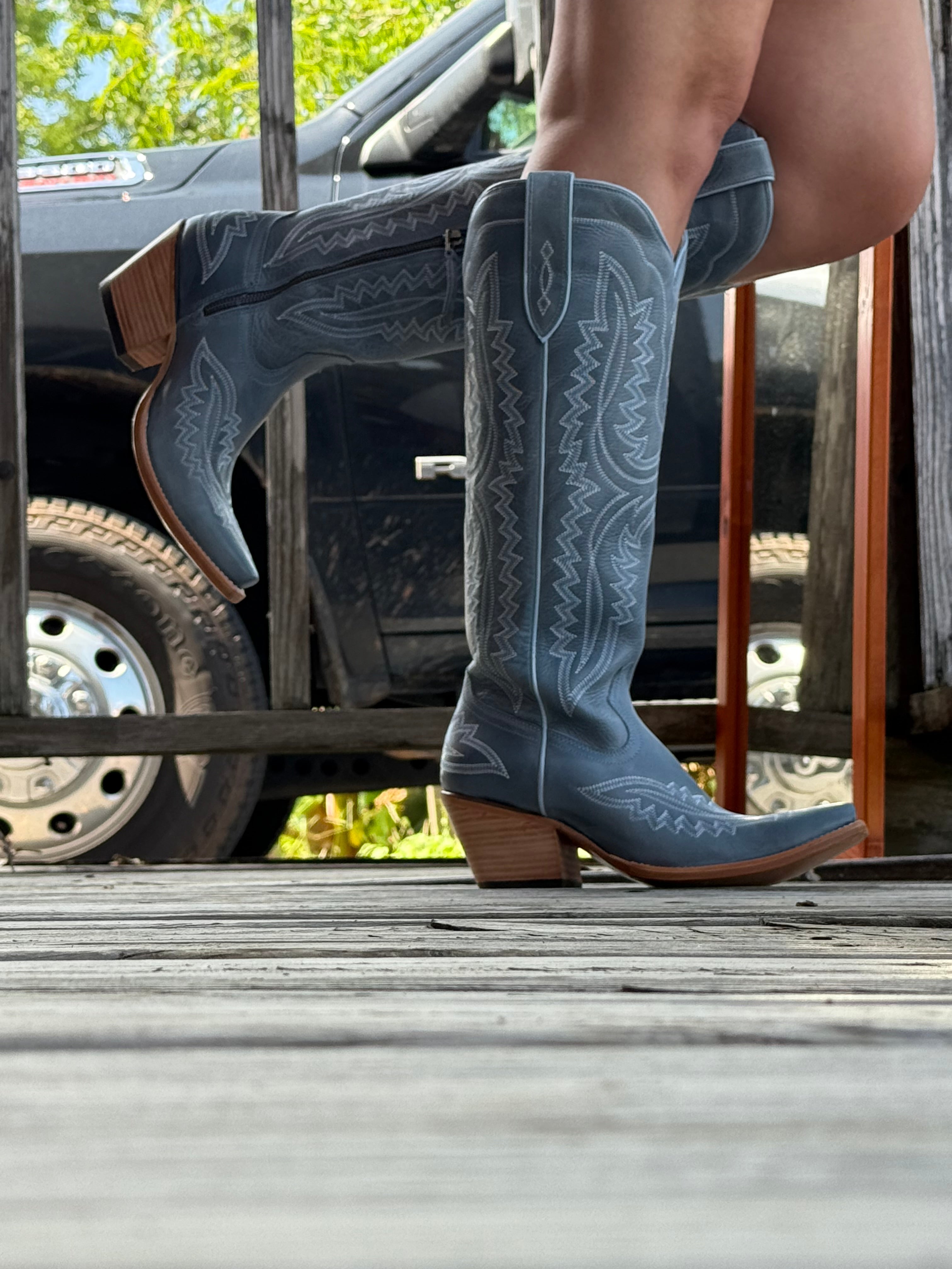 Blue Casanova | Ariat Womens