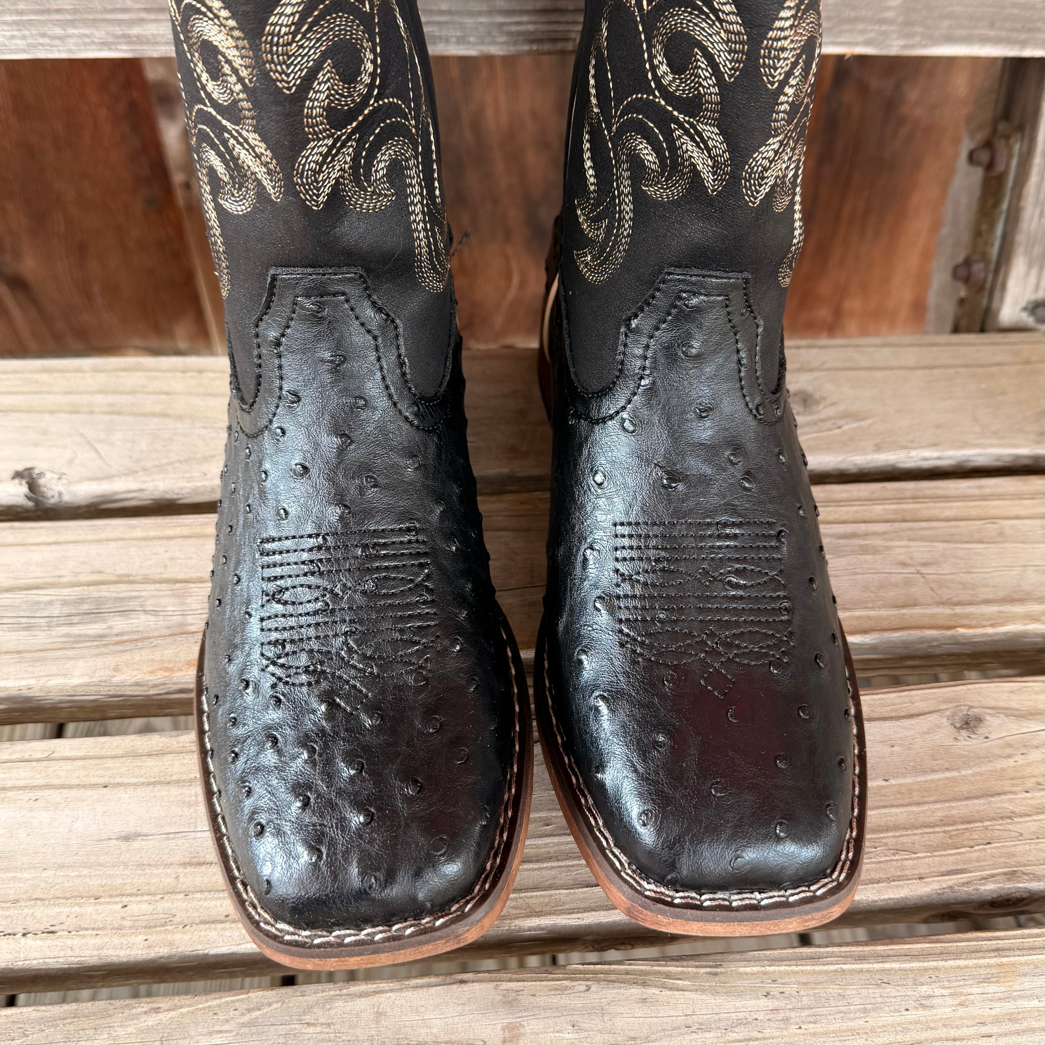 Black Faux Ostrich | Roper Womens